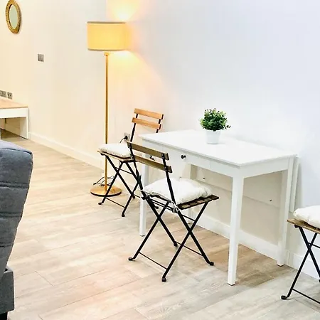 Apartman Bien Ubicado, Completo Y Nuevo P7